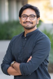 YasarKasu_1_Vertical